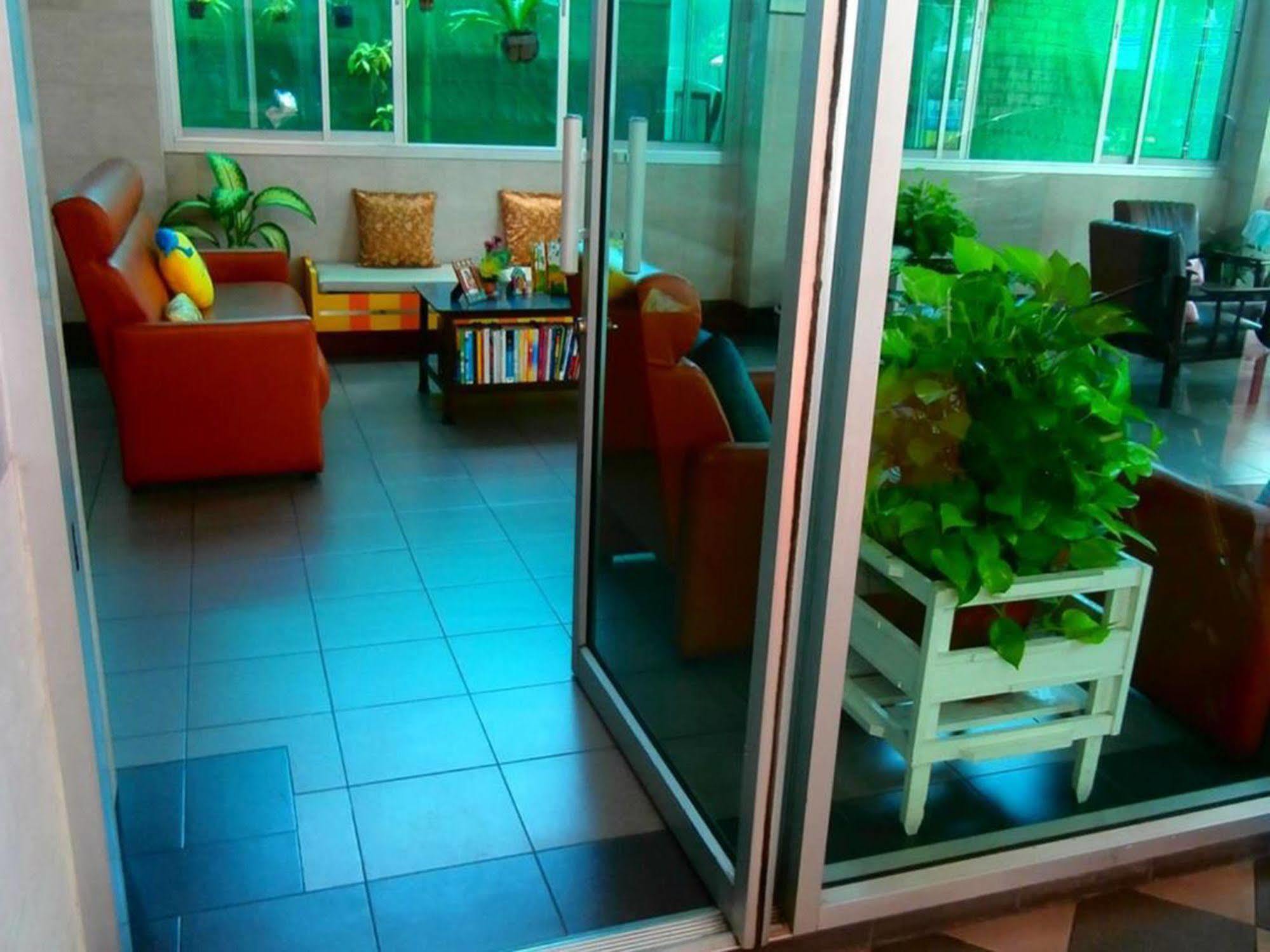 فندق Seabreeze Mansion Phuket المظهر الخارجي الصورة